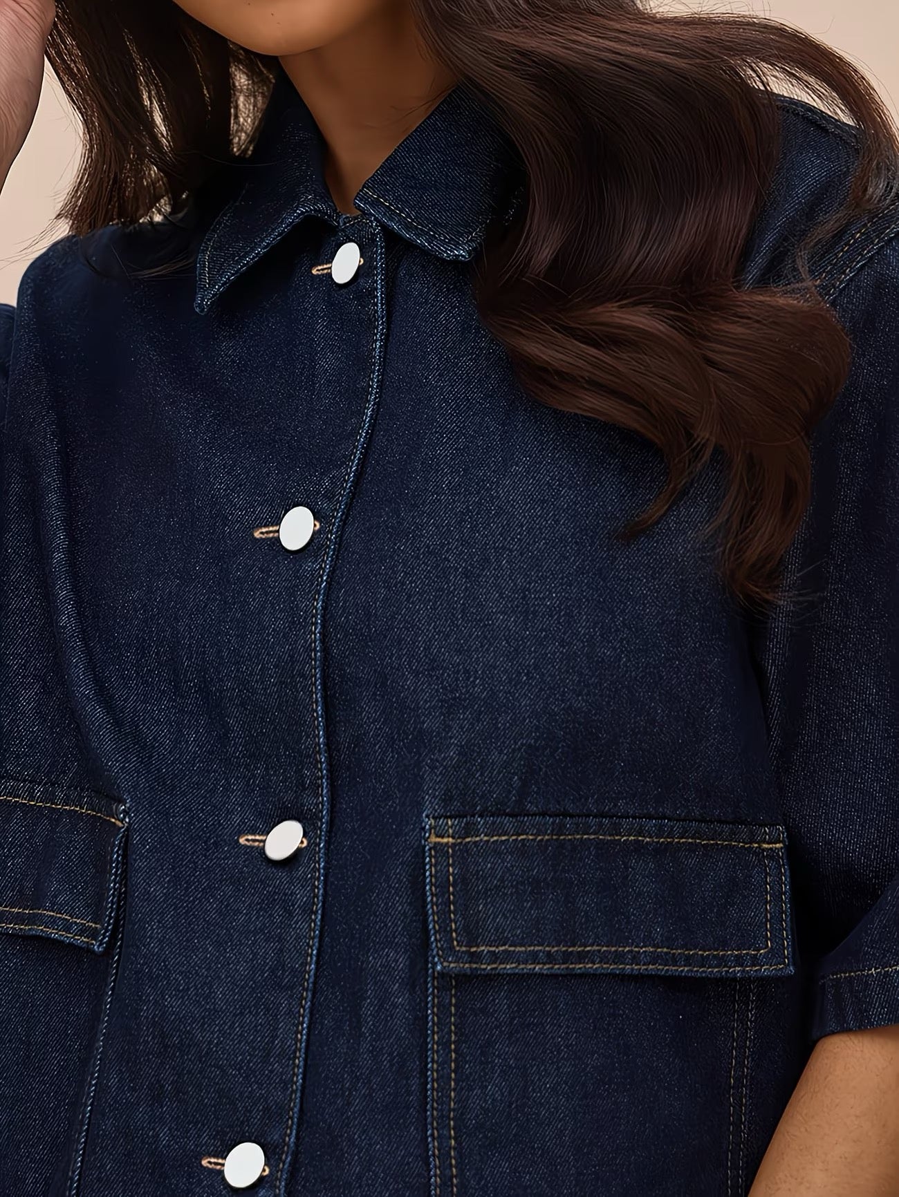 Tiefblaues Kurzarm-Denim-Top